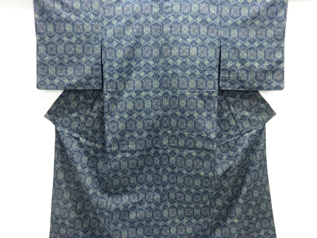 亀甲に花模様織り出し手織り紬着物